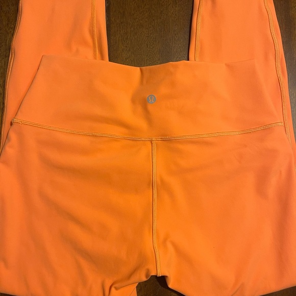 FLORESCENT ORANGE LULULEMON LEGGINGS SIZE 10! - Picture 5 of 8